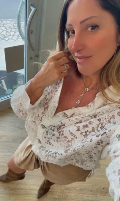 4d37b101 cbeb 409a 8085 9b949d5a5f44 -linda boutique